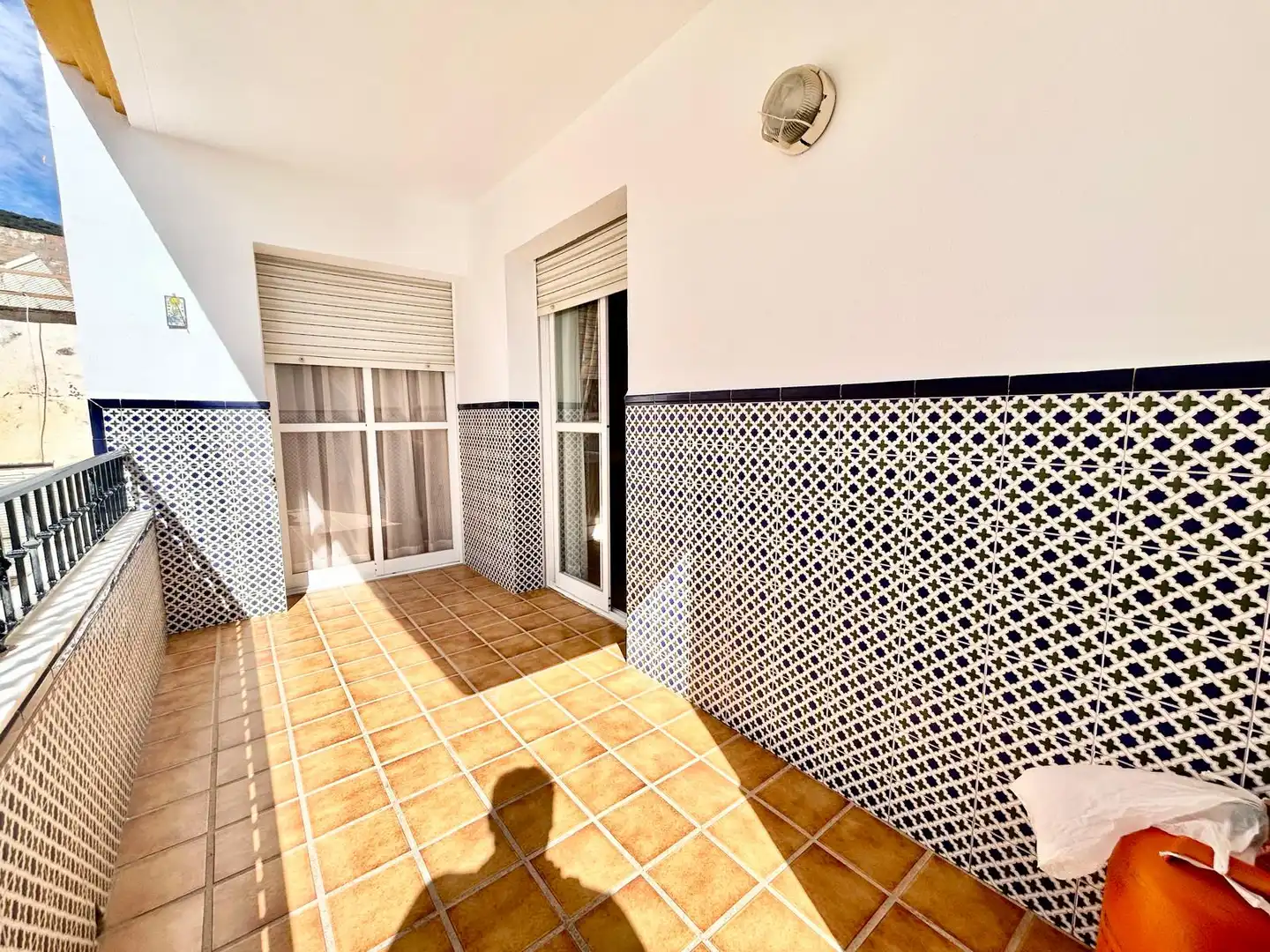 Vista exterior de Casa adosada en venta en Paterna del Río con Calefacción, Terraza y Trastero