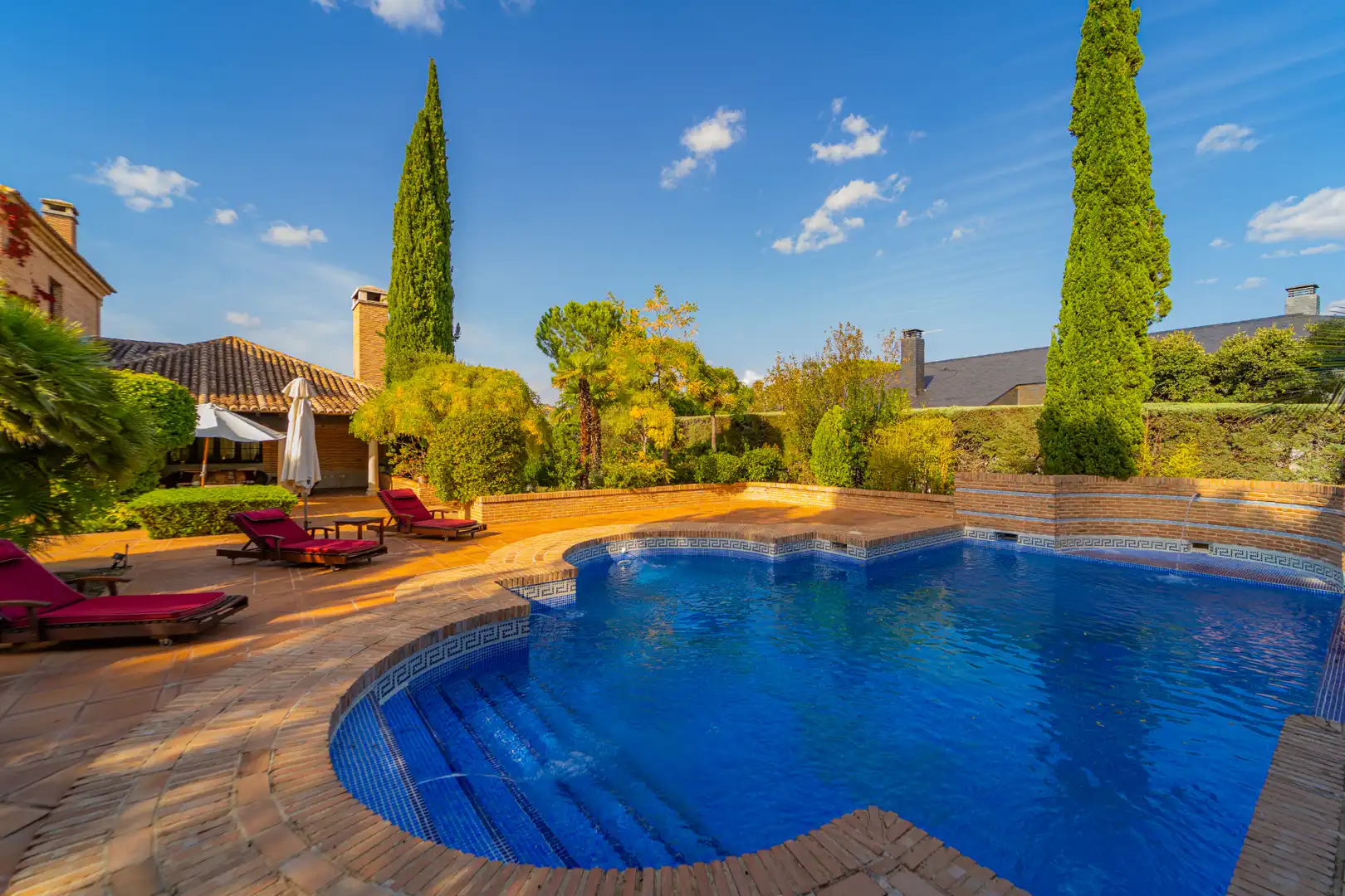Piscina de Casa o chalet en venta en Las Rozas de Madrid con Aire acondicionado, Calefacción y Jardín privado