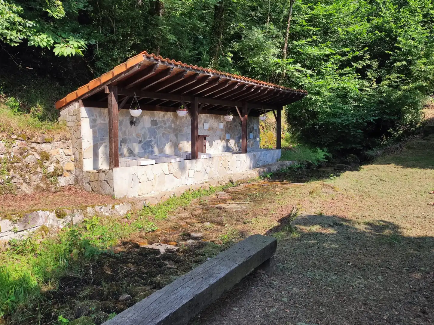 Casa adosada en venda en Corvera de Toranzo amb Calefacció, Jardí privat i Parquet