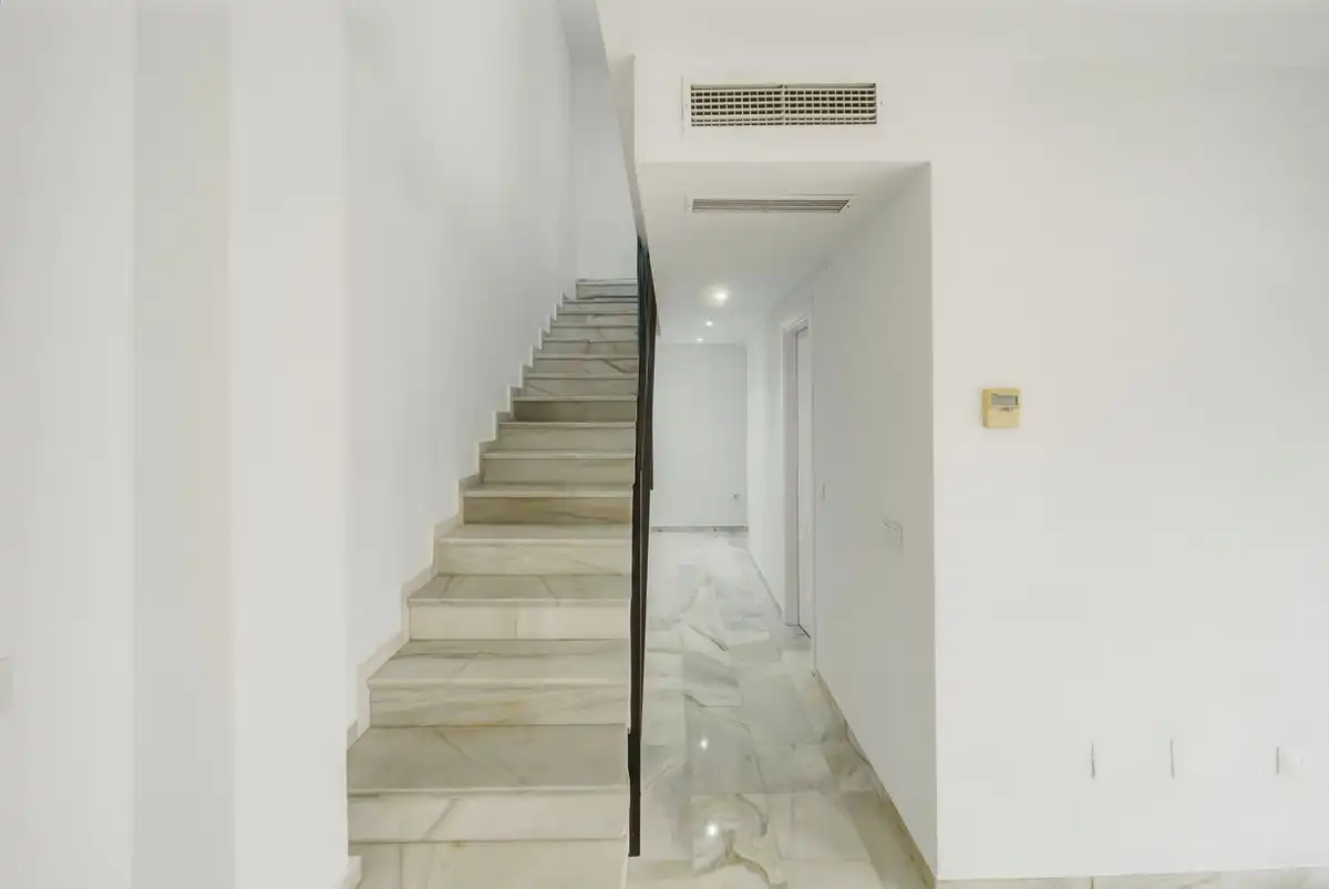 Duplexes for sale in Benalmádena  with Air Conditioner, Terrace and Storage room