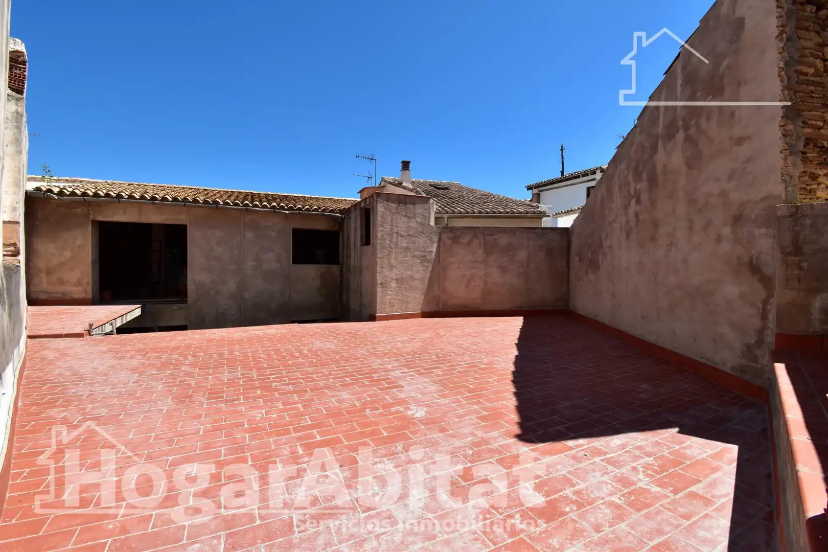 Exterior view of Houses for sale in Oliva  with Terrace and Storage room