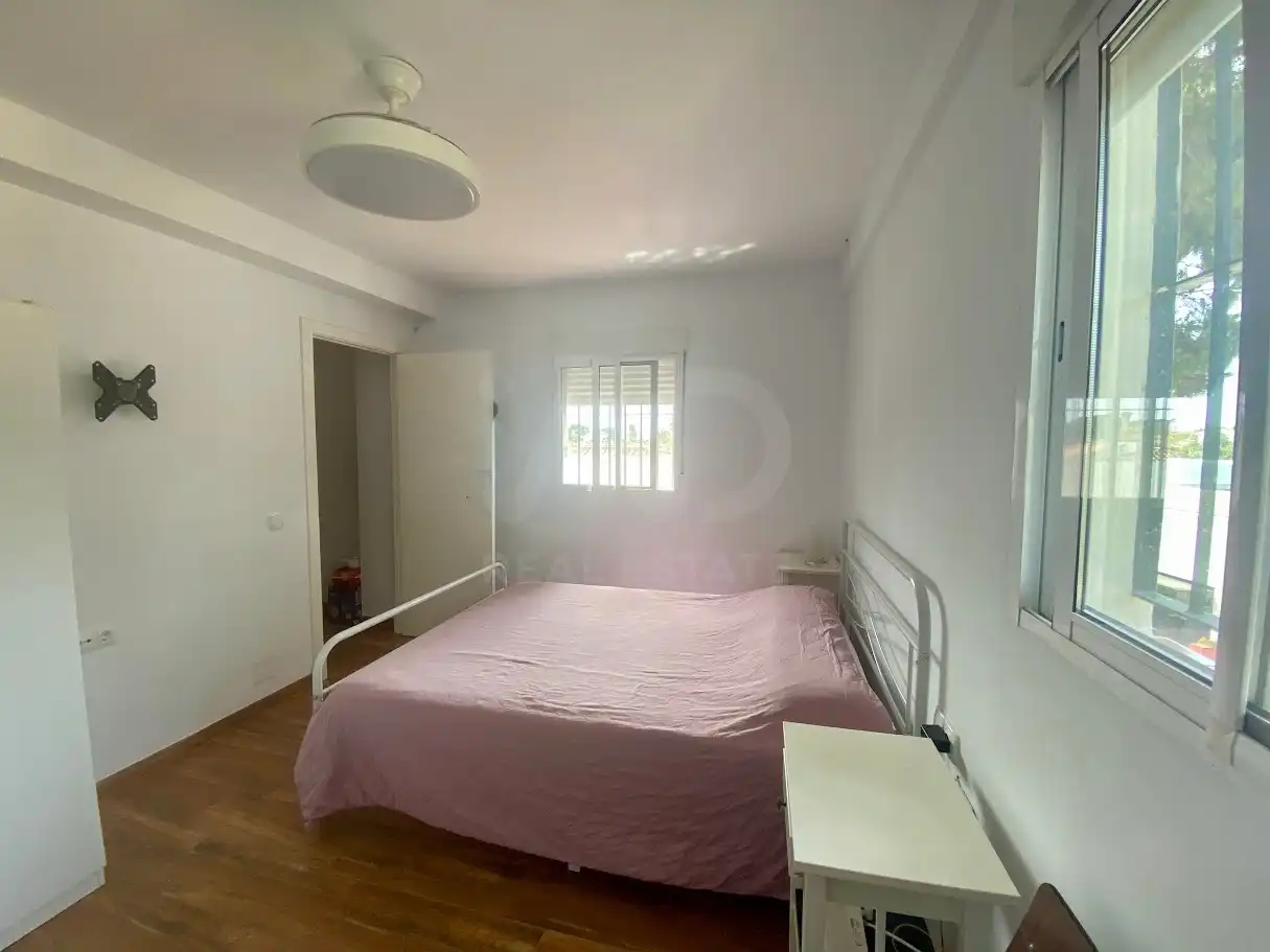 Dormitori de Casa o xalet en venda en Chiclana de la Frontera amb Piscina