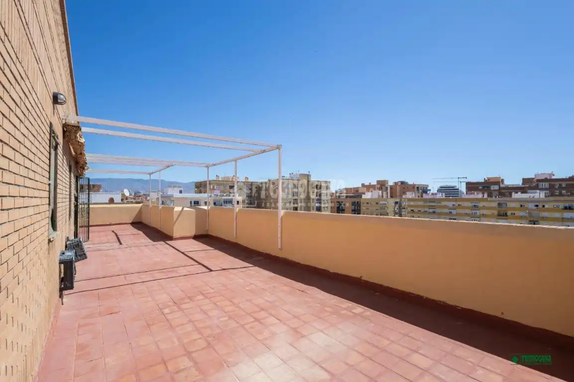 Flat for sale in Ciudad Jardín - Tagarete - El Zapillo