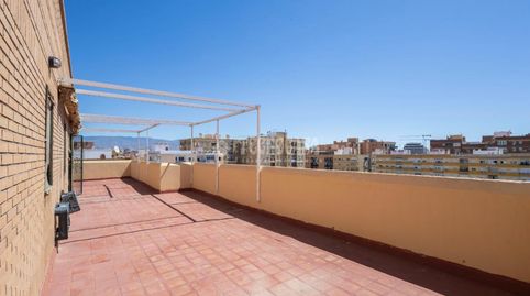 Foto 5 de Piso en venta en Ciudad Jardín - Tagarete - El Zapillo, Almería Capital
