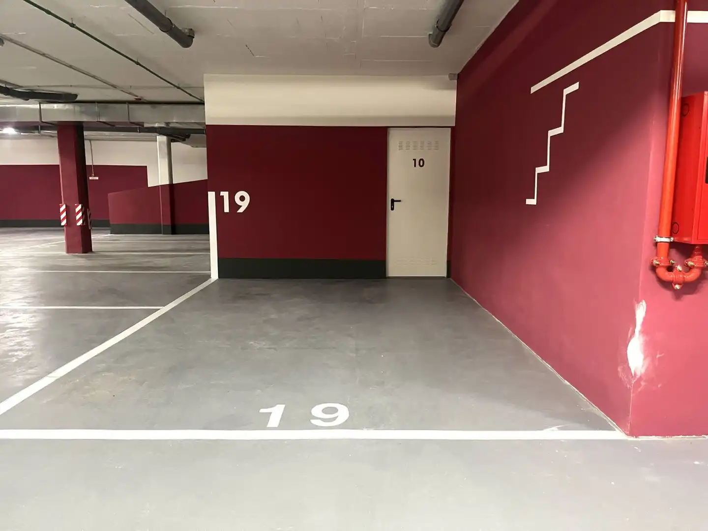 Parking of Flat for rent in Sevilla  with Air Conditioner, Heating and Storage room
