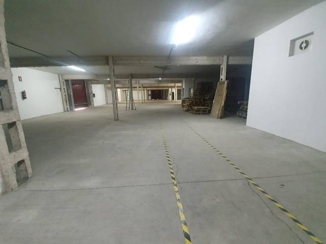 Nave industrial en Alquiler en El Plantinar – Avda. La Paz - El Juncal