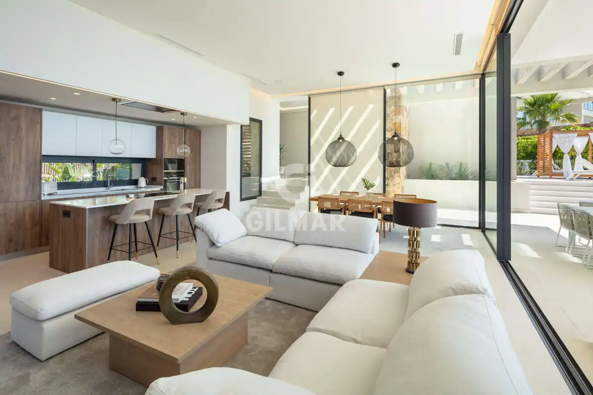 Chalet con piscina en venta en Nueva Andalucía, imagen 11