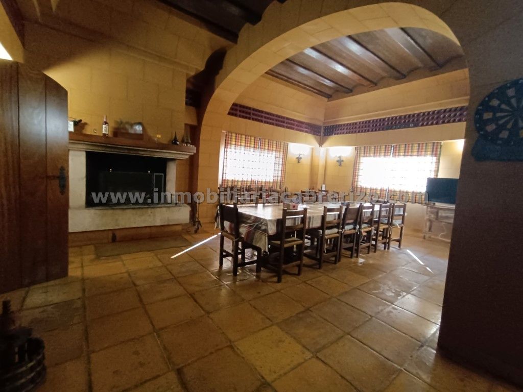 Premises for sale in  Logroño  with Heating, Terrace and Furnished