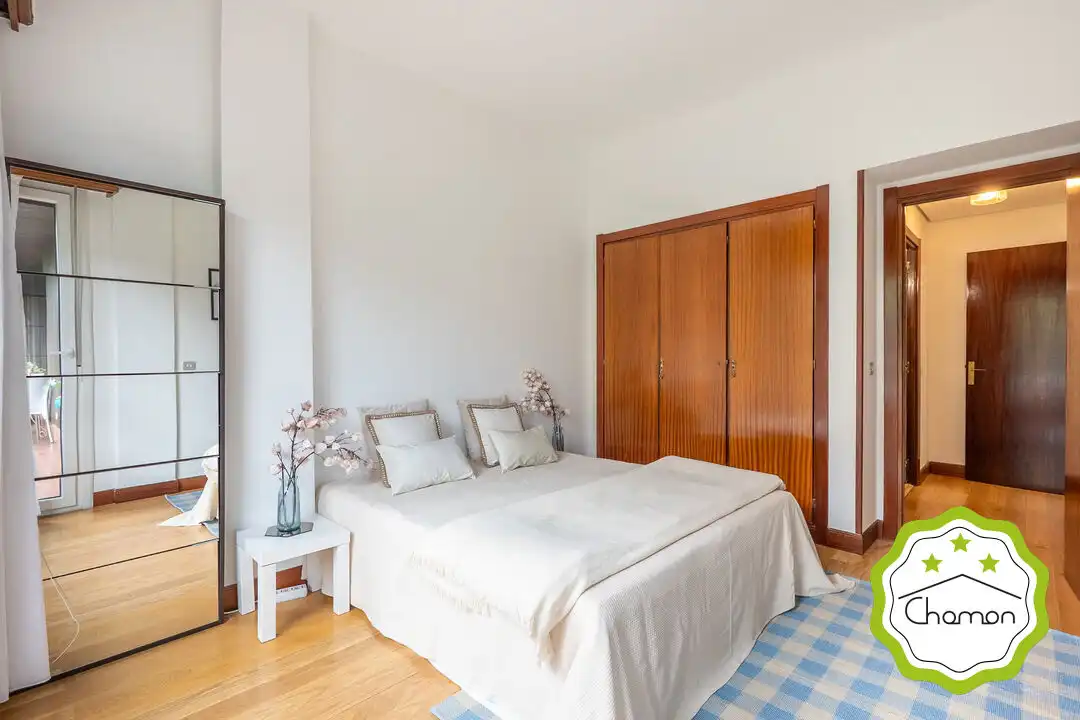 Habitación de Piso en venta en Bilbao  con Calefacción, Jardín privado y Terraza