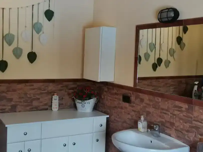 Bany de Pis en venda en Hellín amb Piscina