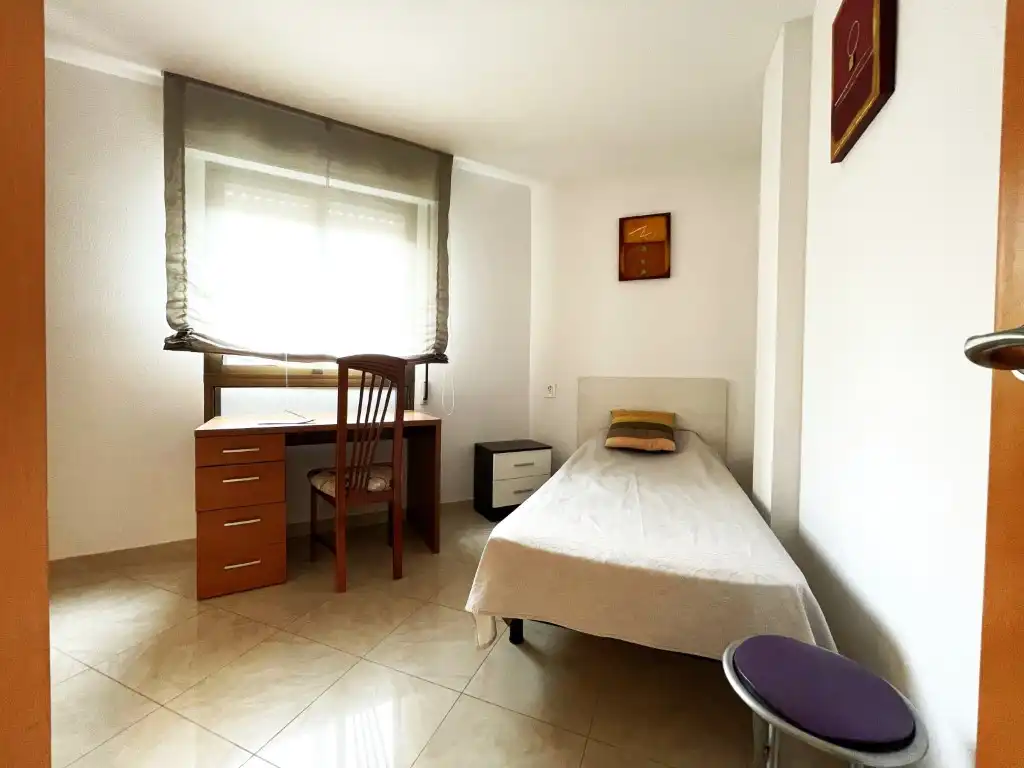 Bedroom of Flat for sale in Benicasim / Benicàssim  with Air Conditioner, Oven and Washing machine