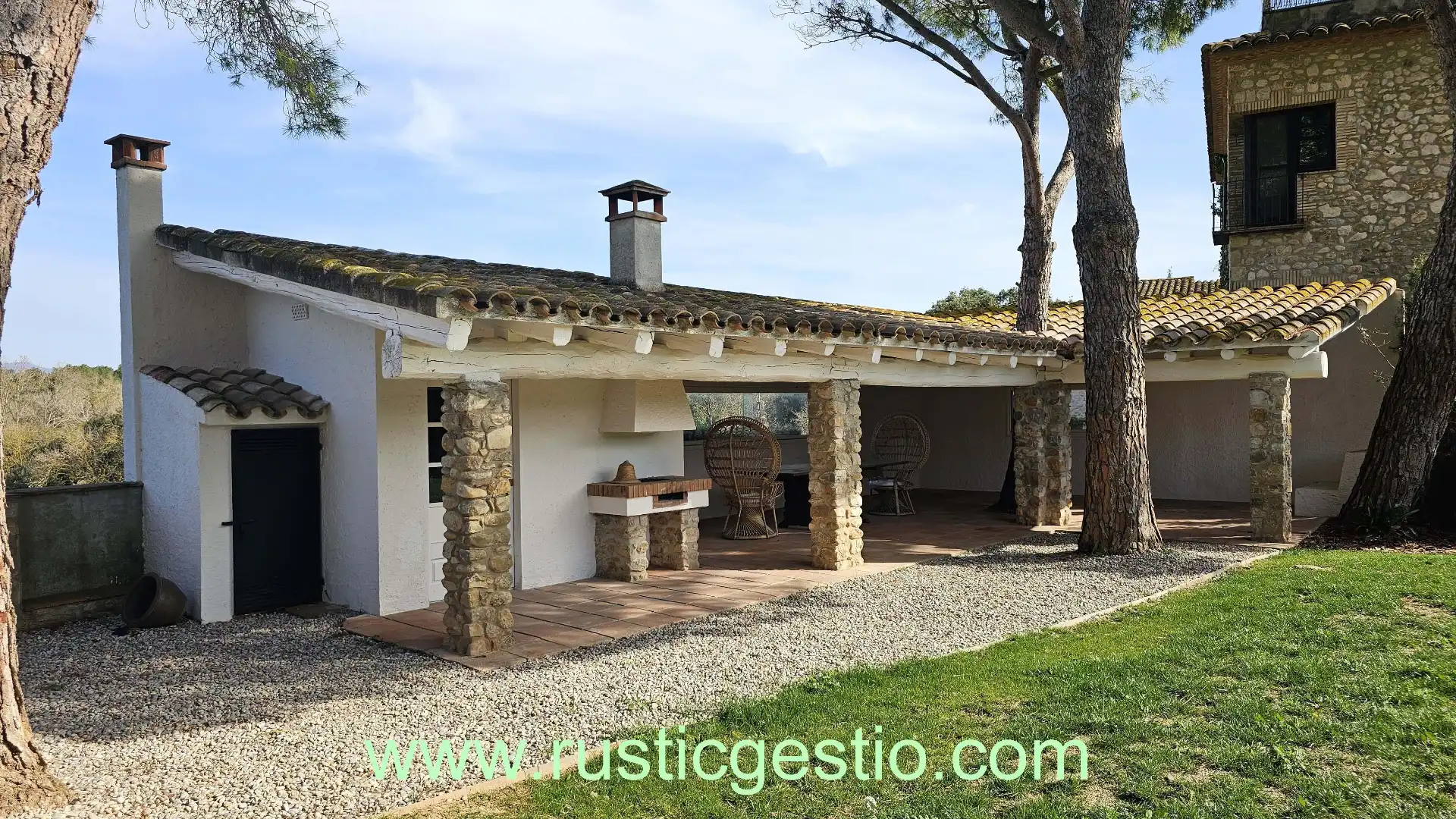 Terrasse von Country house zum Verkauf in Navata mit Privatgarten, Terrasse und Schwimmbad