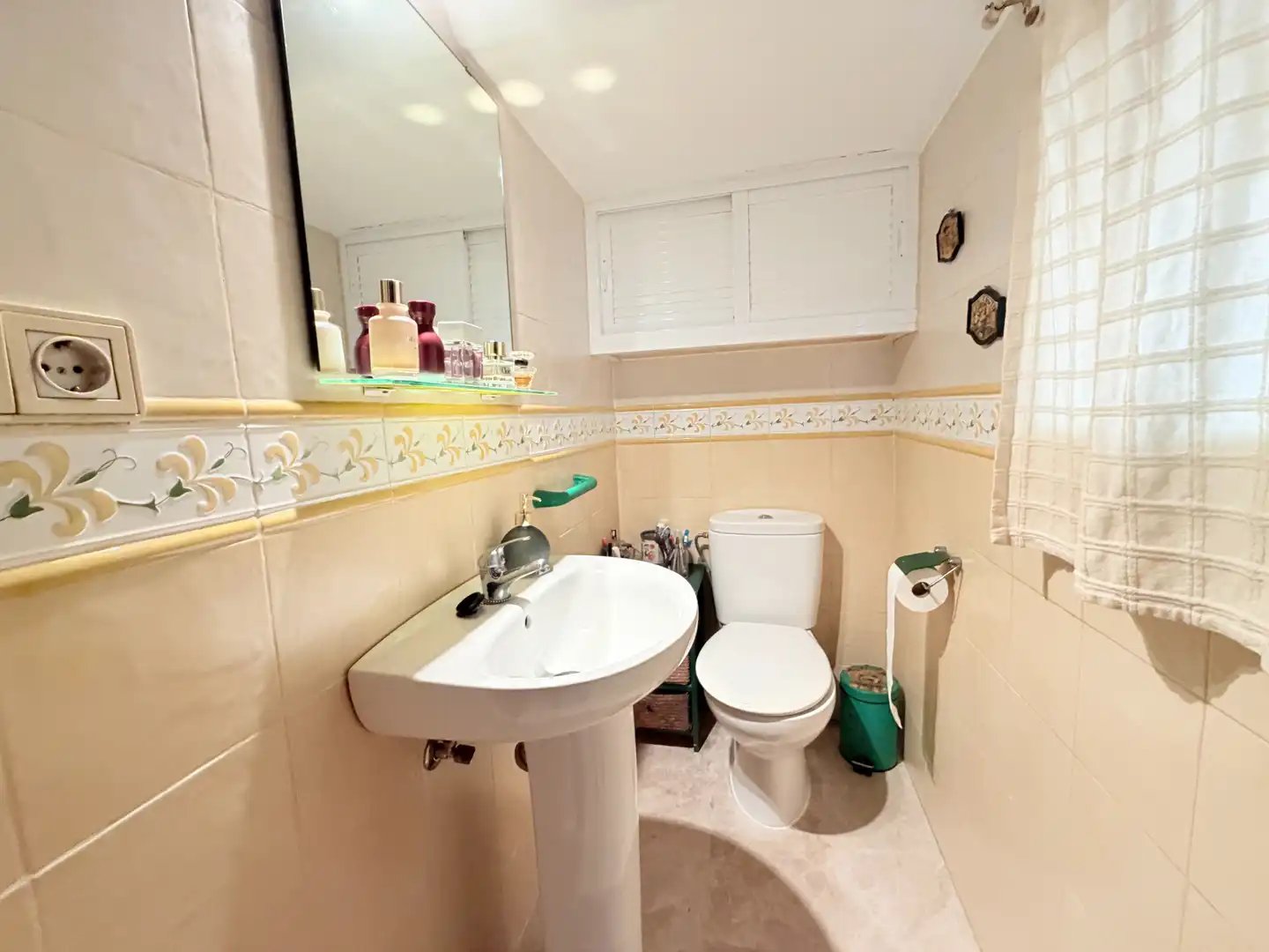 Bathroom of Detached homes for sale in Castilleja de Guzmán  with Air Conditioner, Terrace and Swimming Pool