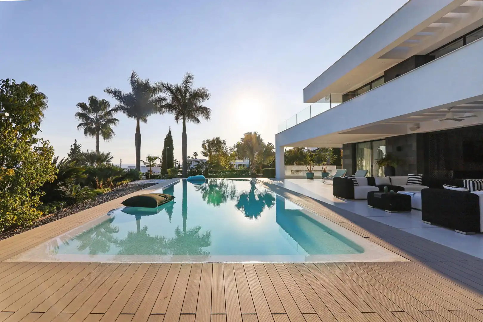 Casa con terraza en venta en Los Flamingos