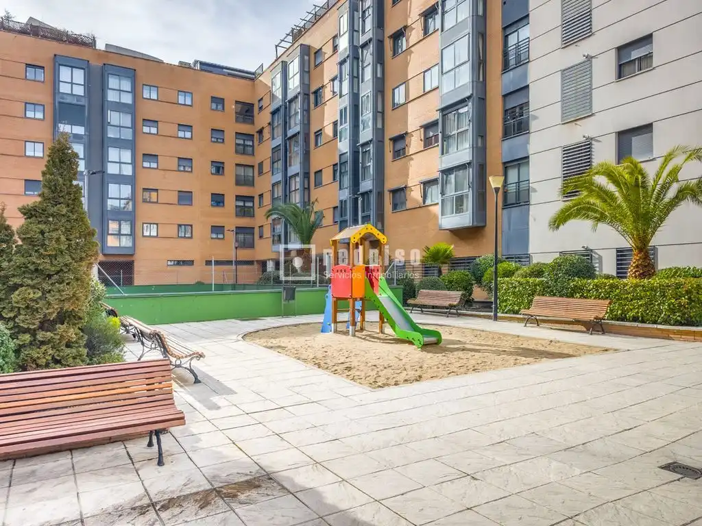 Exterior view of Flat for sale in Madrid  with Heating, Private garden and Parquet flooring