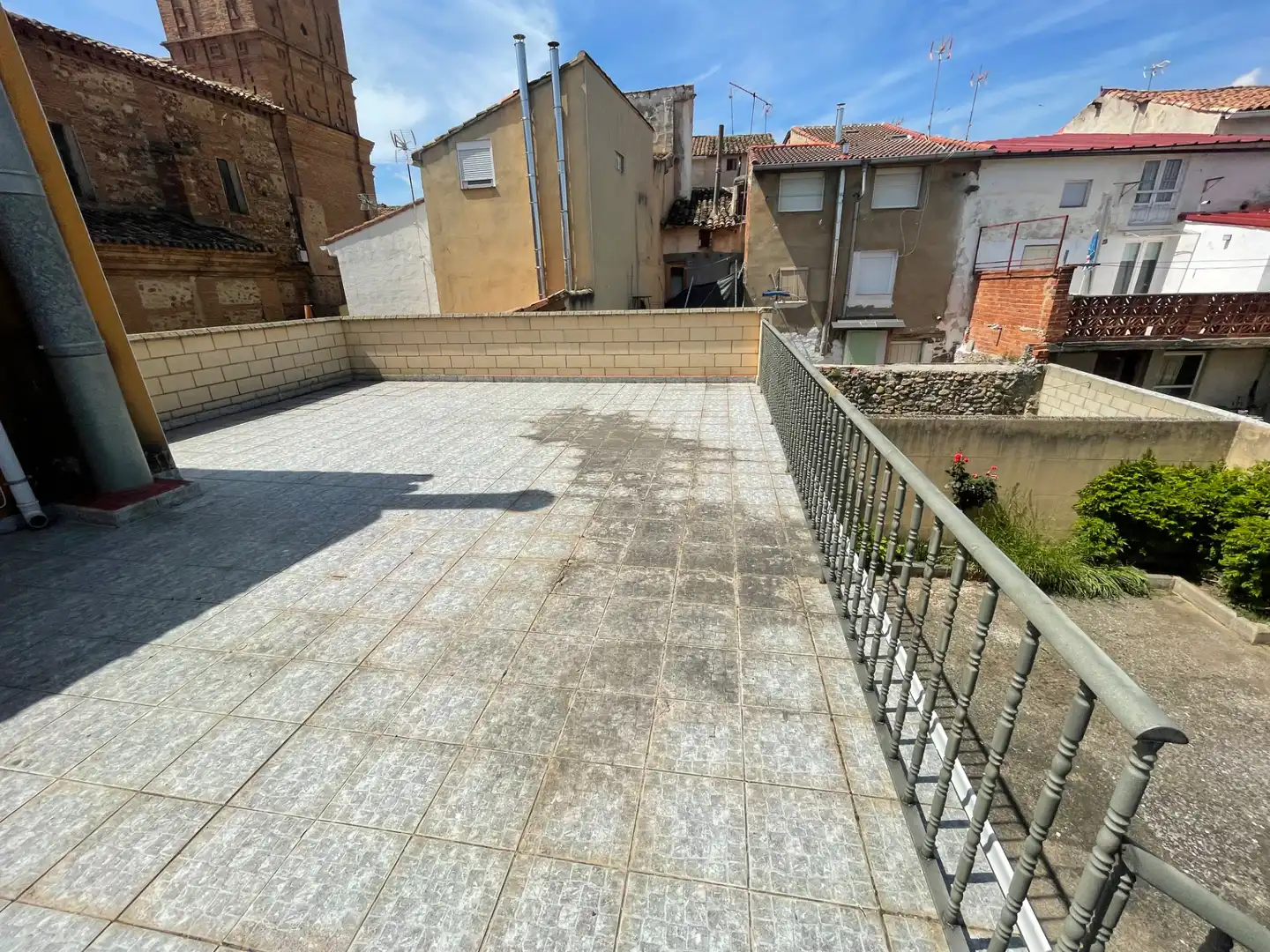 Terrassa de Casa adosada en venda en Bergasa amb Aire condicionat, Calefacció i Jardí privat