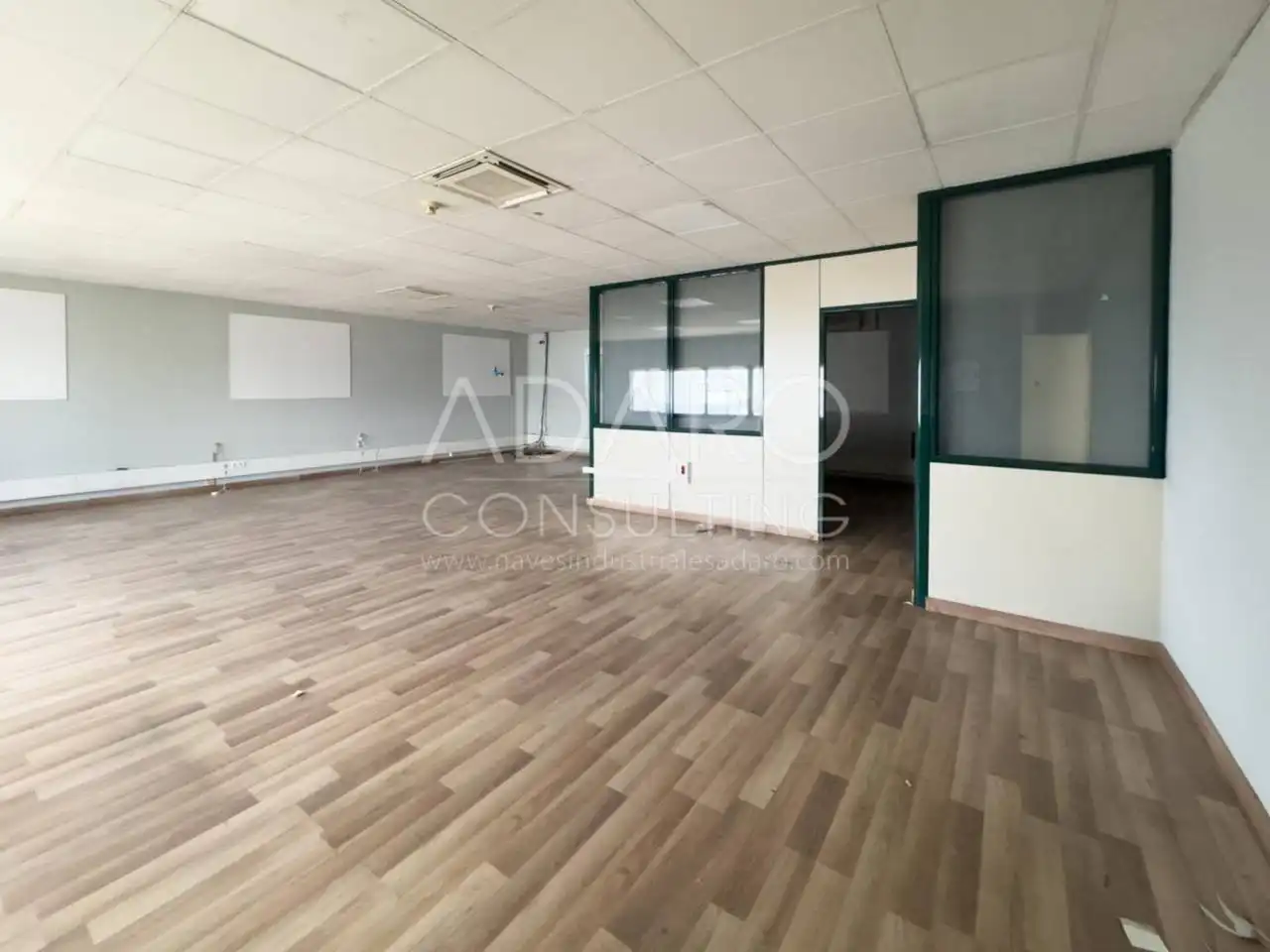 Nave industrial en venta en Meco con Alarma
