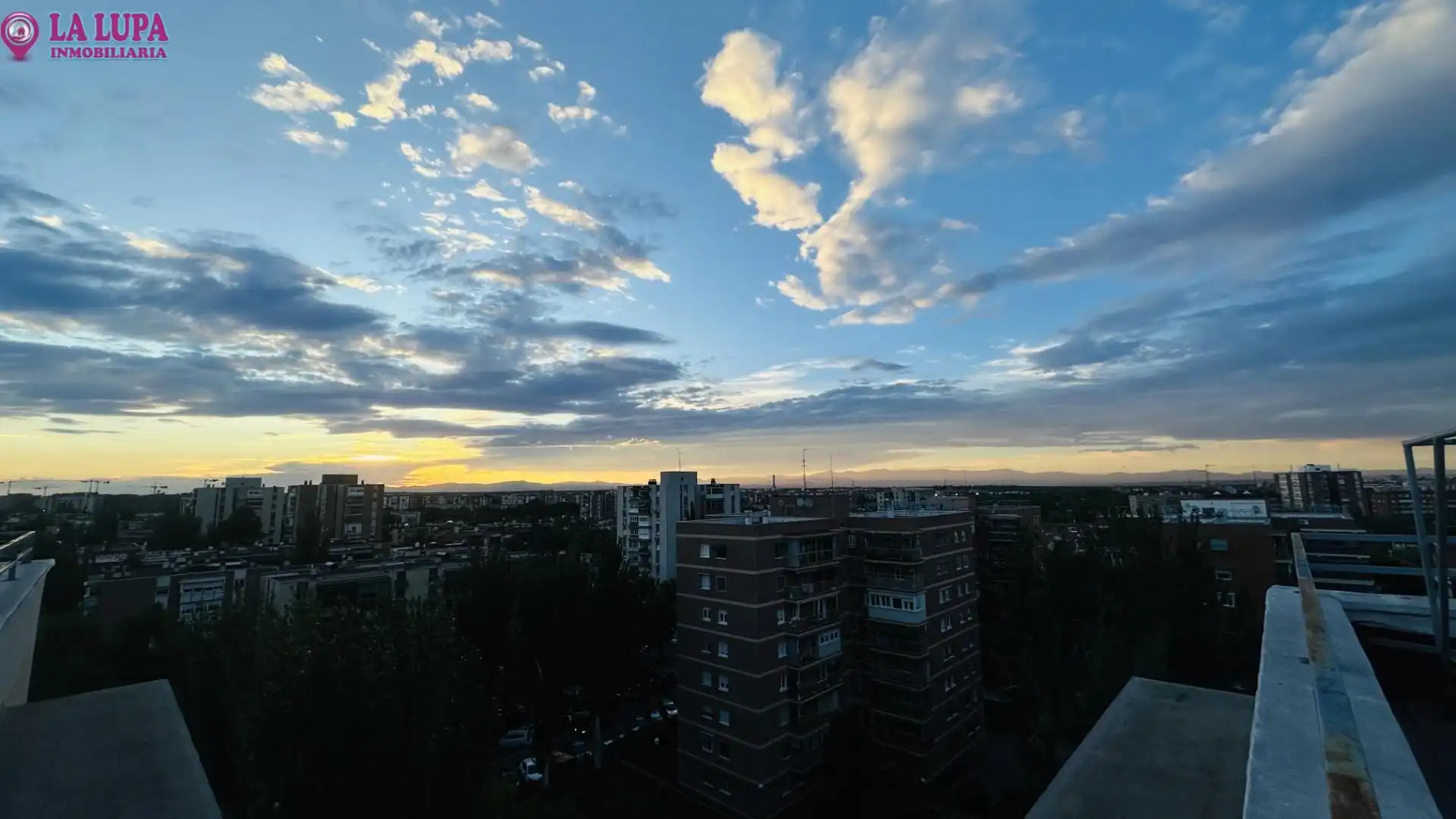 Exterior view of Flat for sale in Madrid  with Air Conditioner, Heating and Private garden