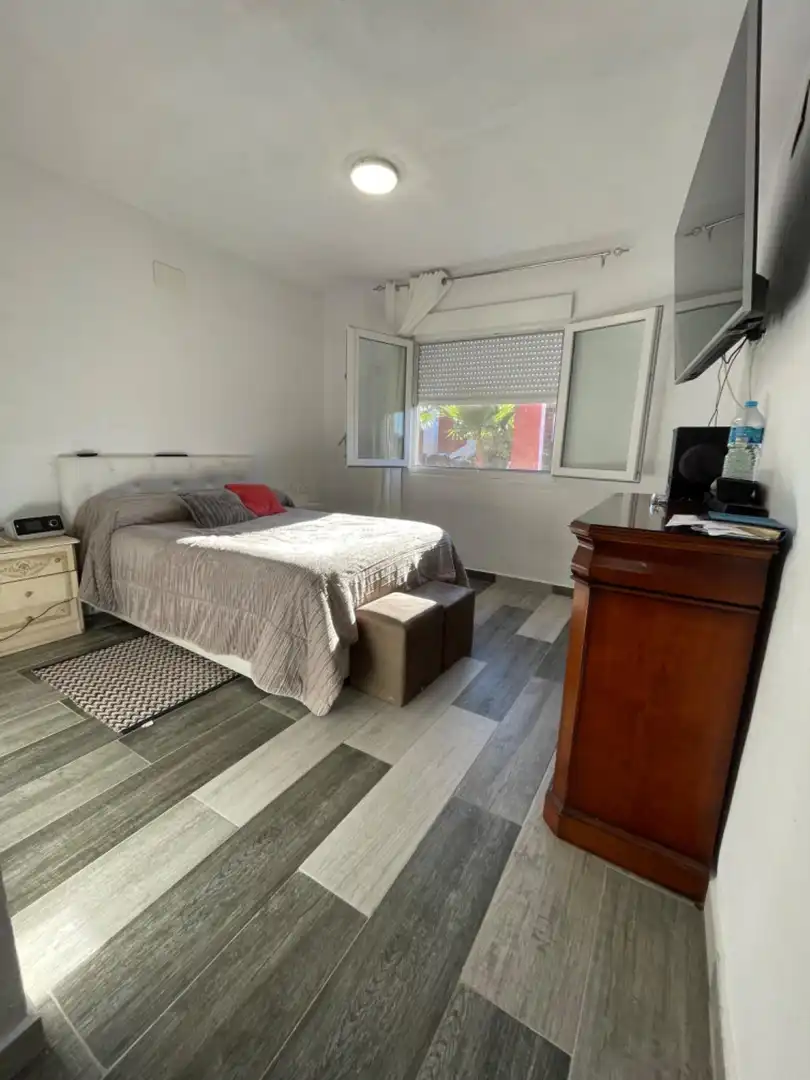 Bedroom of Houses for sale in Pedralba  with Air Conditioner, Swimming Pool and Alarm