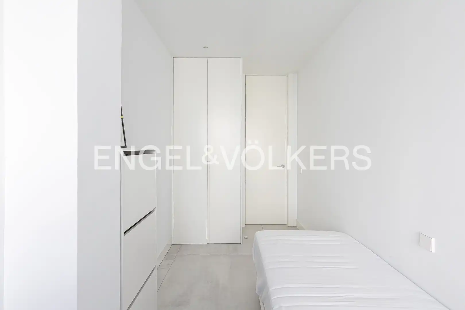Schlafzimmer von Wohnung zum Verkauf in Madrid mit Klimaanlage und Heizung