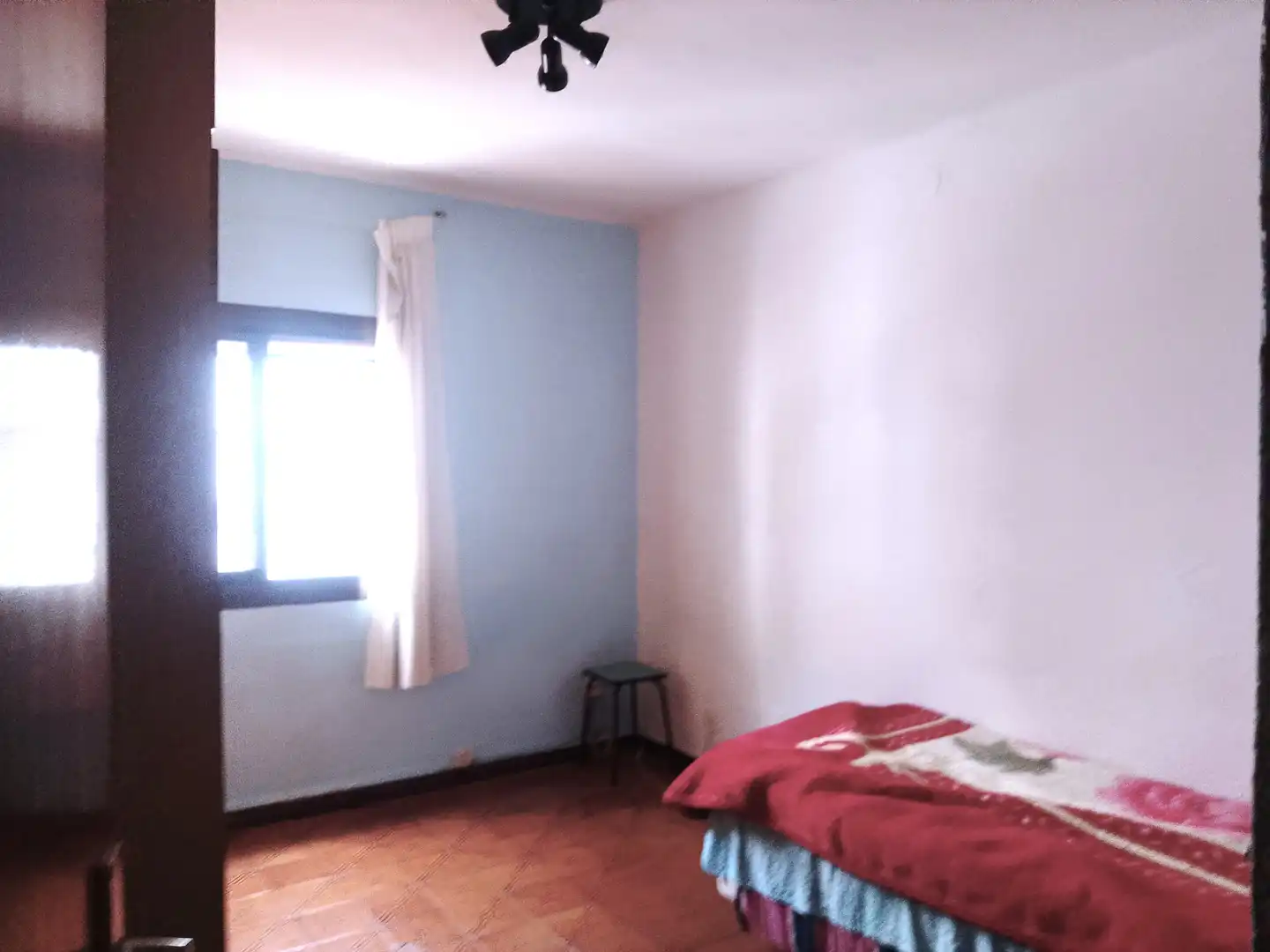 Schlafzimmer von Wohnung zum Verkauf in L'Hospitalet de Llobregat mit Klimaanlage und Heizung