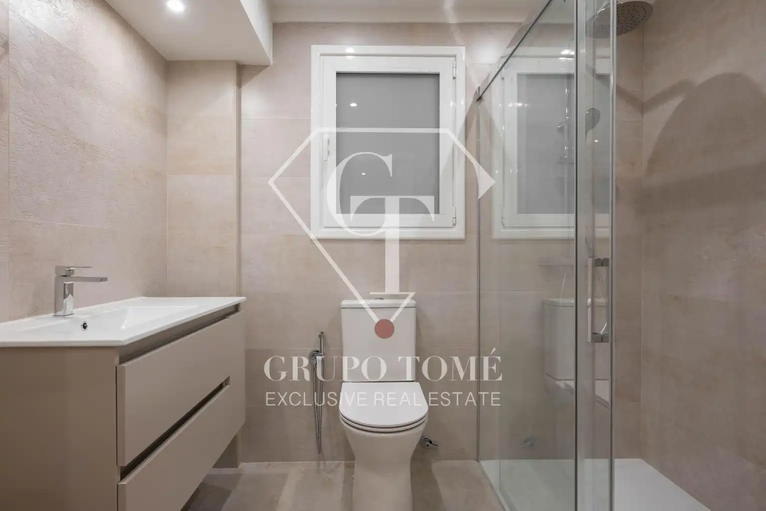 Badezimmer von Wohnung zum Verkauf in Donostia - San Sebastián  mit Heizung und Terrasse