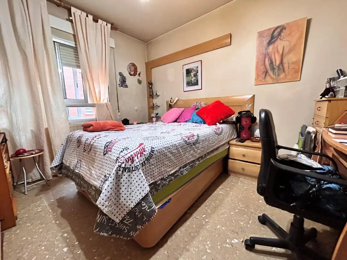 Bedroom of Flat for sale in Madrid  with Air Conditioner and Heating