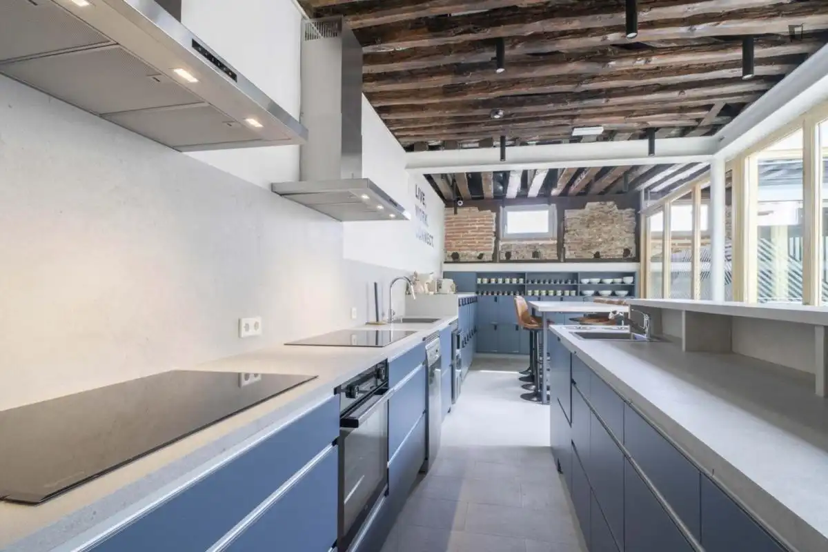 Kitchen of Houses for share in Madrid  with Heating, Furnished and Oven