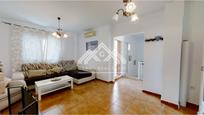 Sala d'estar de Casa adosada en venda en Ayamonte amb Aire condicionat, Jardí privat i Terrassa