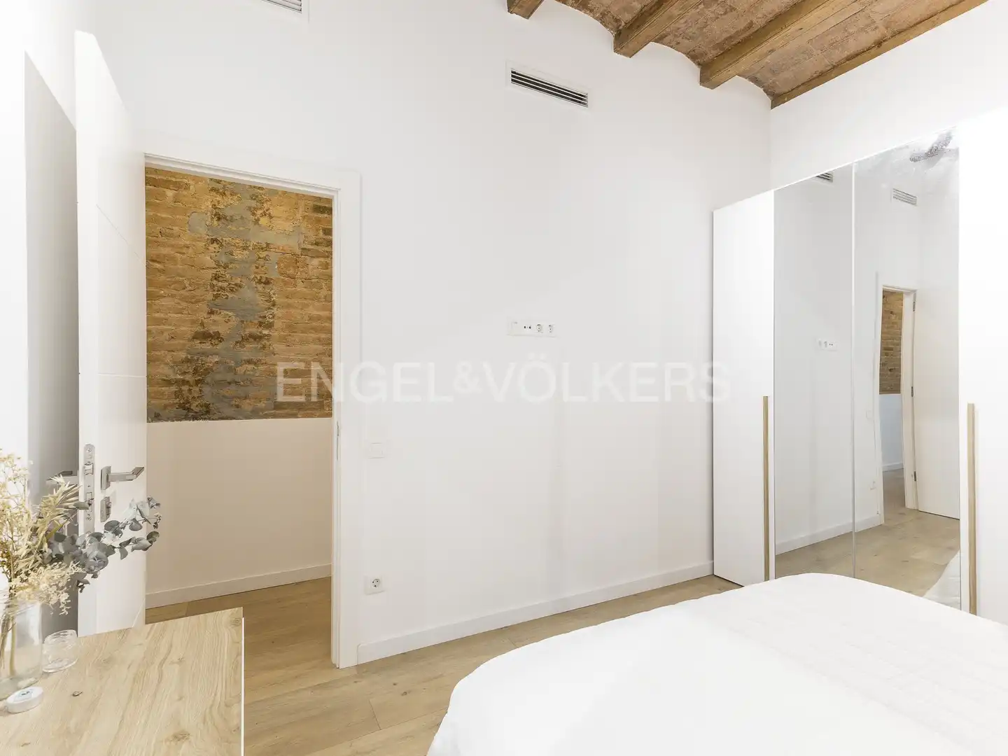 Schlafzimmer von Wohnung zur Miete in Barcelona mit Klimaanlage, Heizung und Parkett