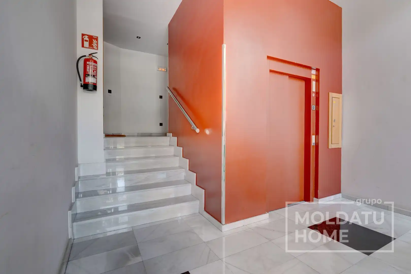 Duplex with lift for sale in Indalecio Prieto, imagen 73
