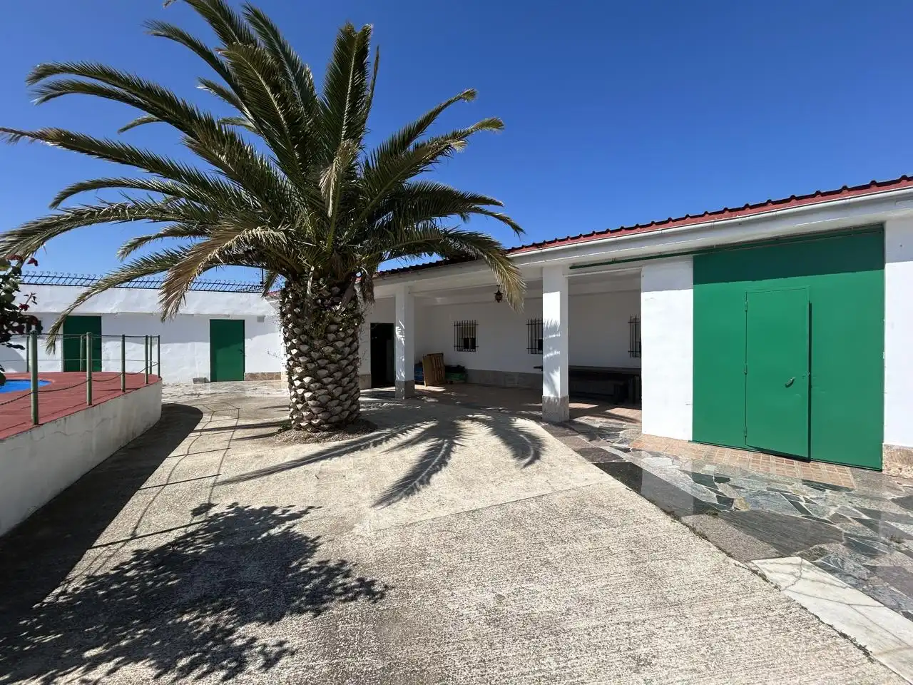 Vista exterior de Finca rústica en venda en Tudela amb Piscina