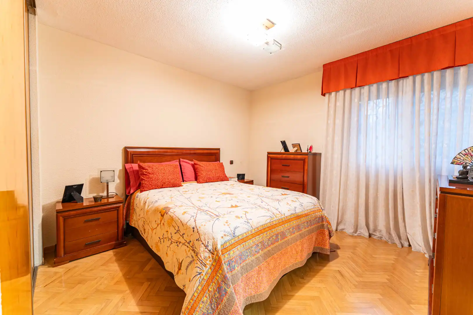 Dormitori de Casa o xalet en venda en Arroyomolinos (Madrid) amb Aire condicionat, Calefacció i Jardí privat