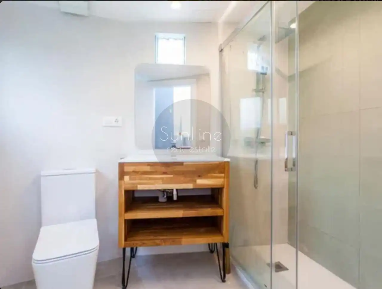 Baño de Dúplex de alquiler en Valencia con Aire acondicionado, Terraza y Amueblado
