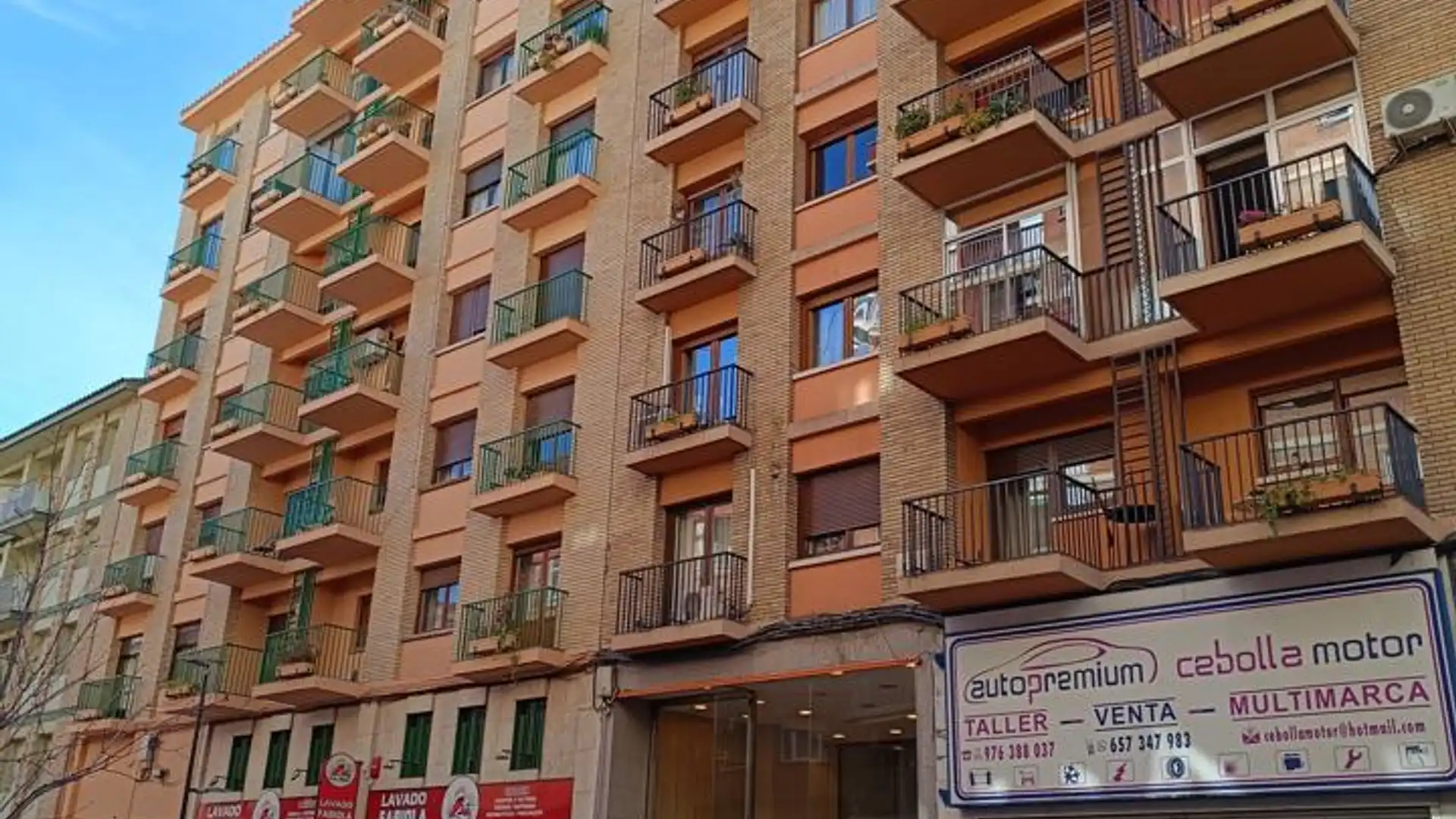 Vista exterior de Piso en venta en  Zaragoza Capital con Aire acondicionado, Calefacción y Parquet