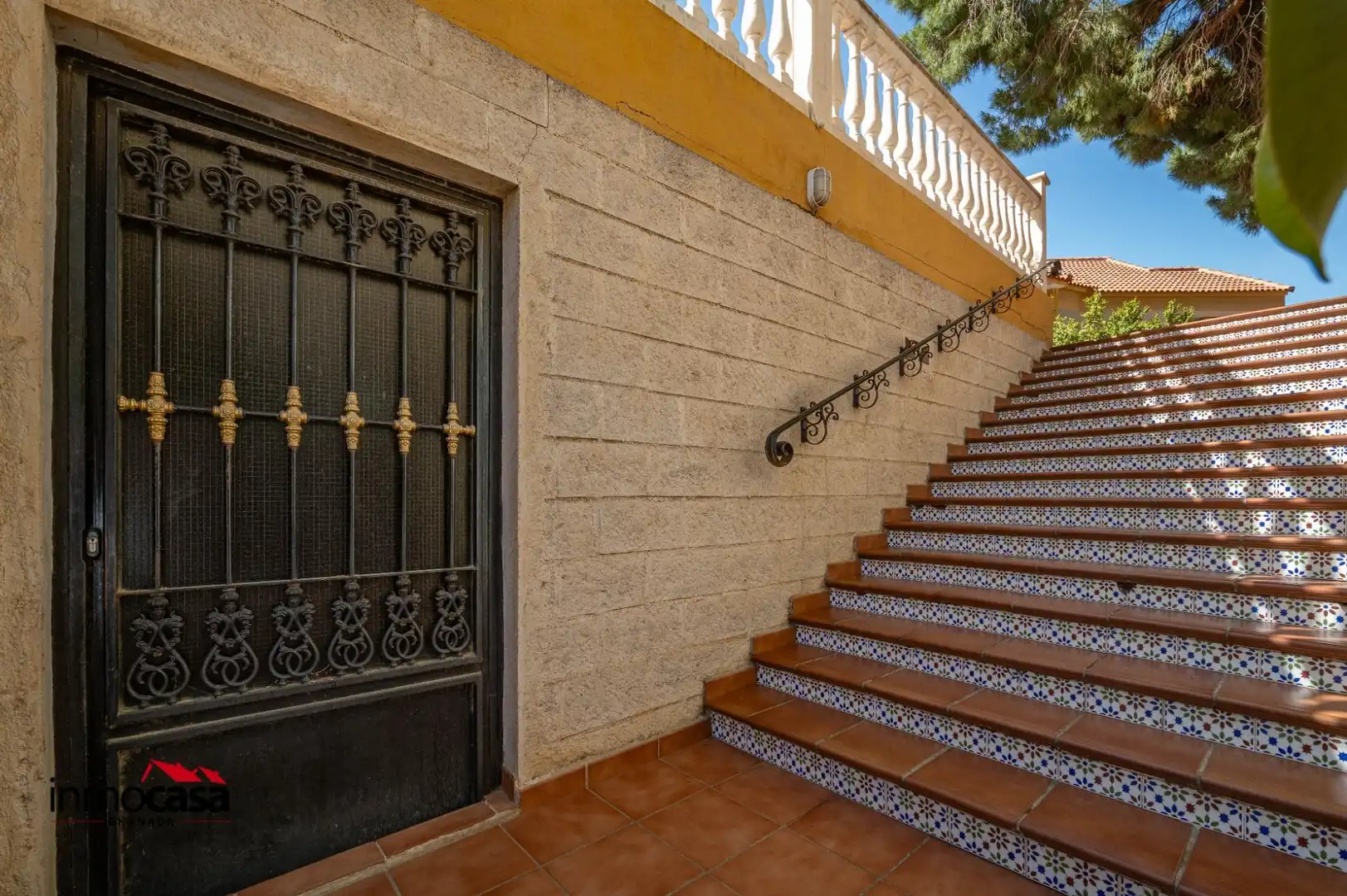 Vista exterior de Casa o chalet en venta en Motril con Aire acondicionado, Terraza y Piscina