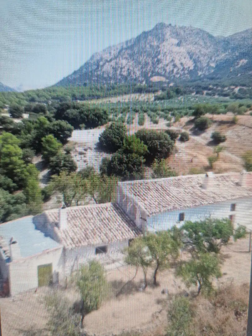 Country house with garden for sale in Calle Cuesta de Tubos 5