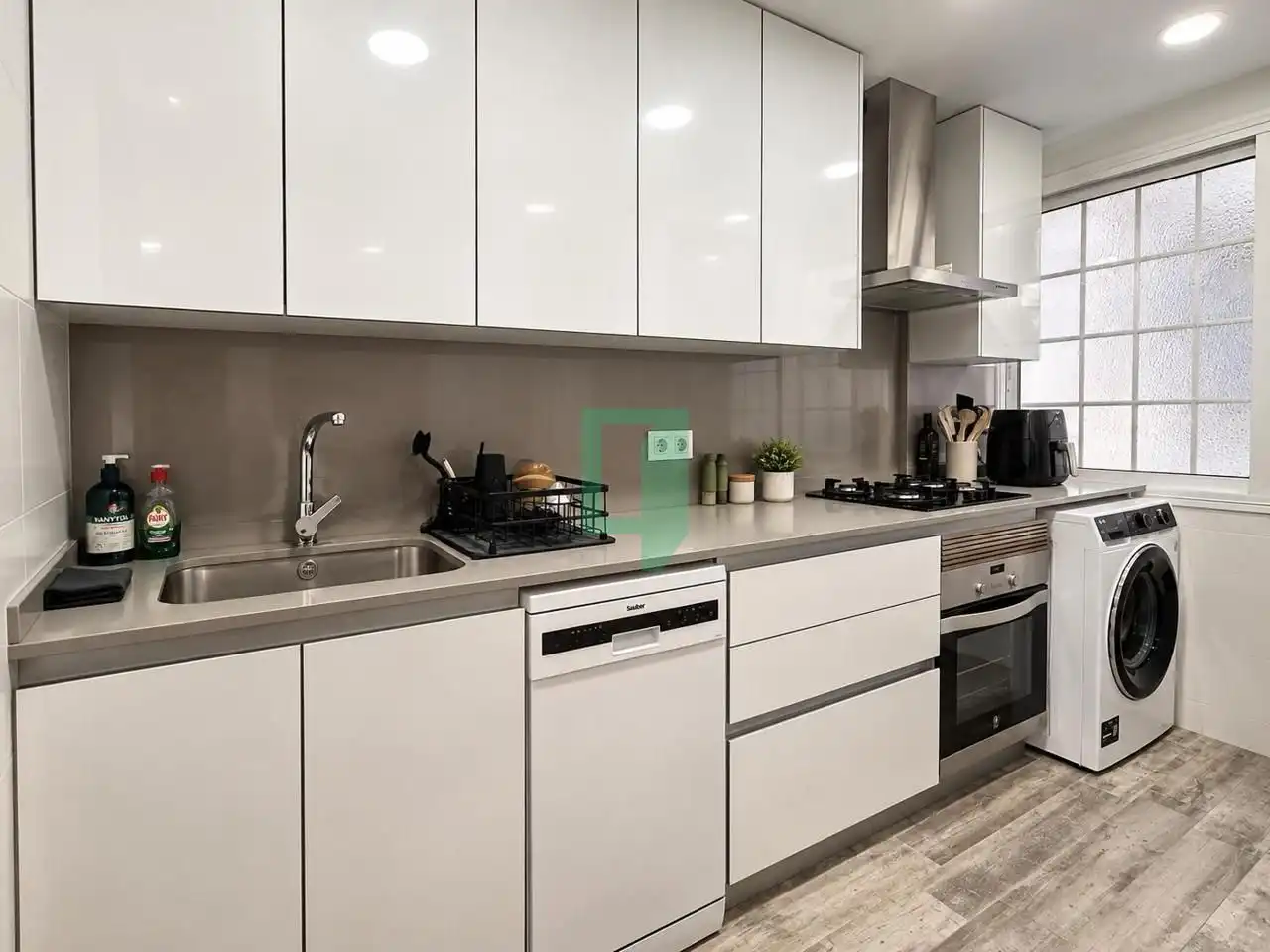 Kitchen of Flat for sale in Badalona  with Air Conditioner, Heating and Balcony