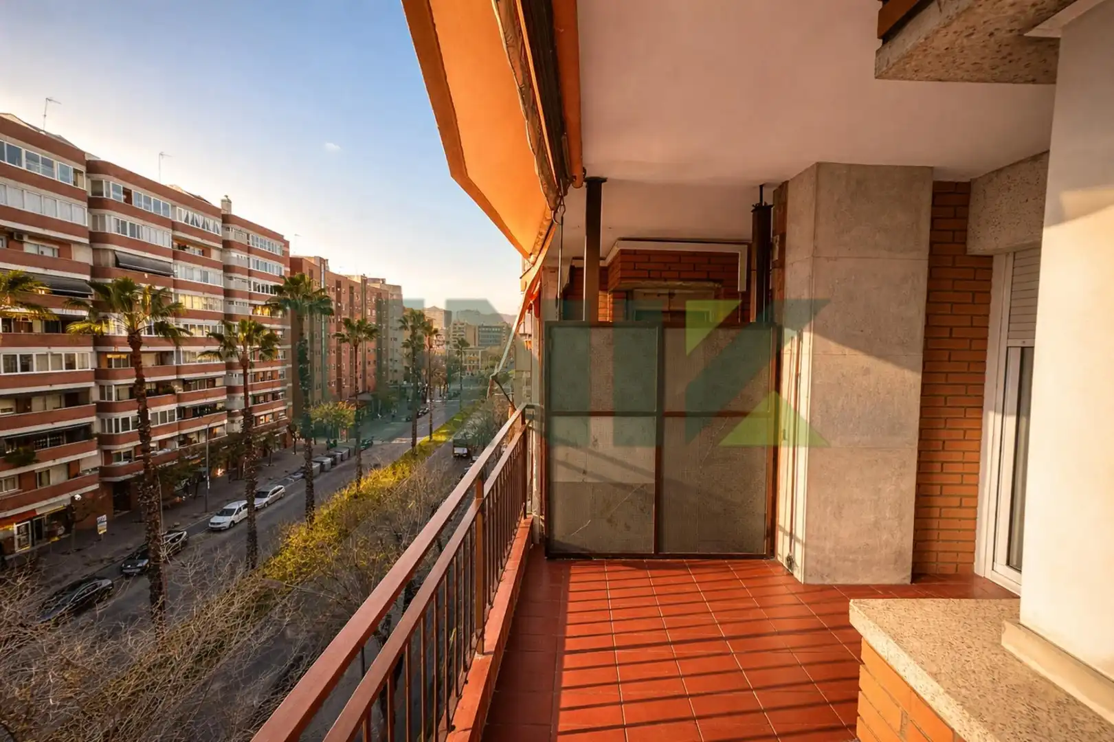 Außenansicht von Wohnung zum Verkauf in Barcelona mit Klimaanlage und Terrasse
