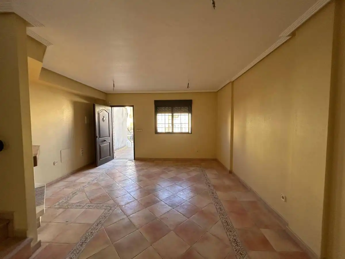 Casa adosada en venta en Pilar de la Horadada con Calefacción, Terraza y Trastero