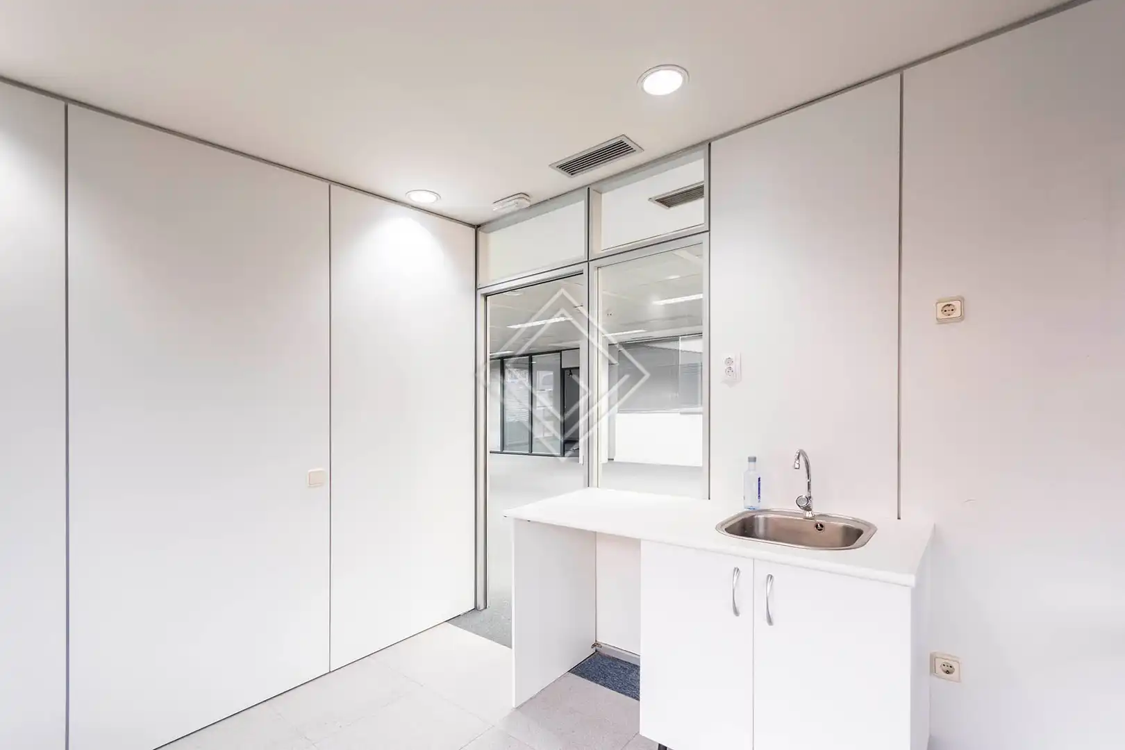 Office space with lift to rent in Avenida de Bruselas, imagen 13