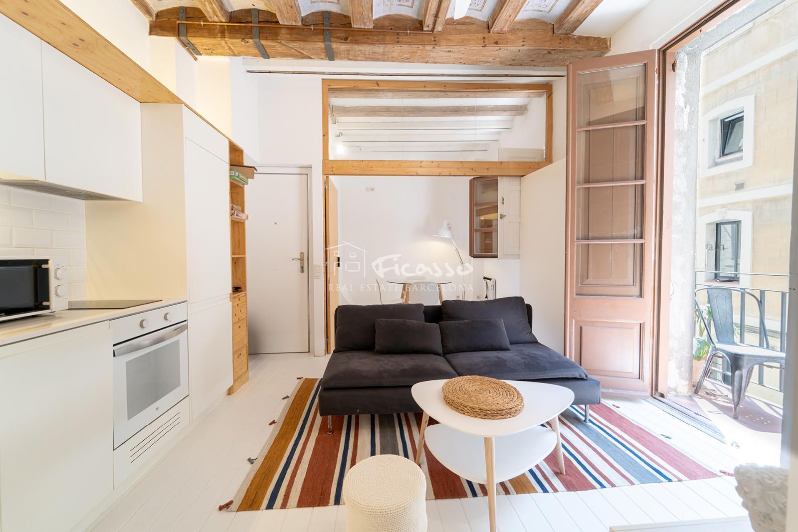 Sala d'estar de Pis en venda en  Barcelona Capital amb Calefacció, Terrassa i Moblat