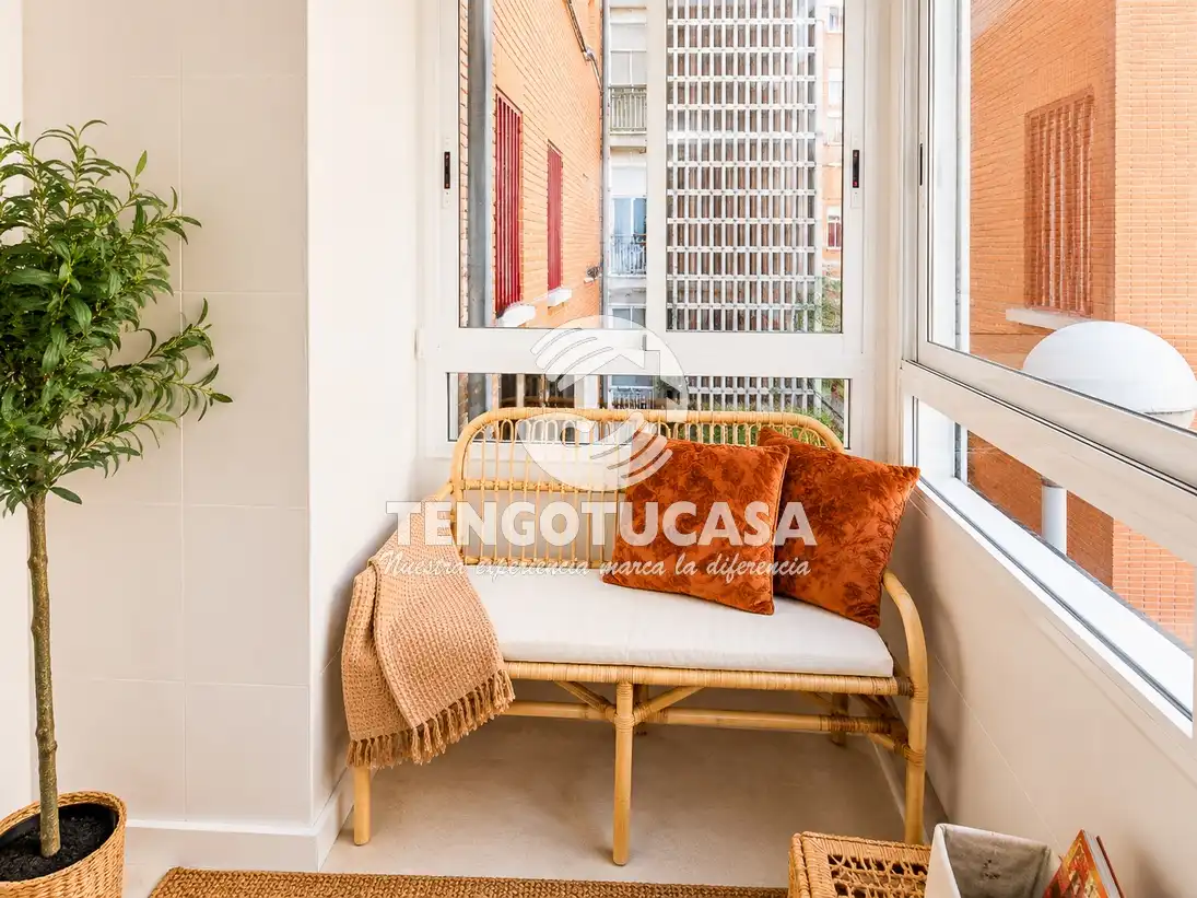 Balcony of Flat for sale in Madrid  with Air Conditioner, Heating and Terrace