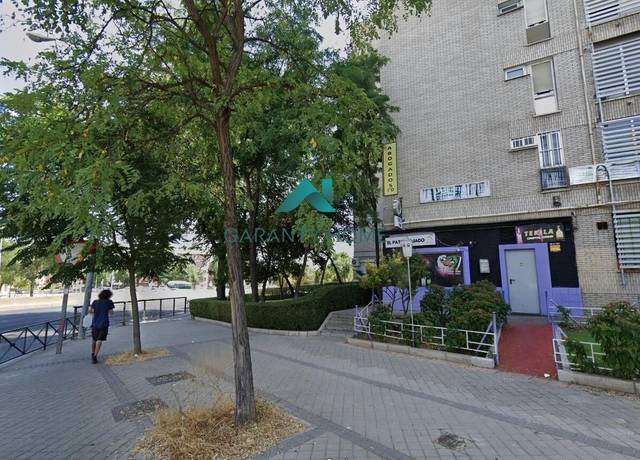 Local comercial en Alquiler en Aluche