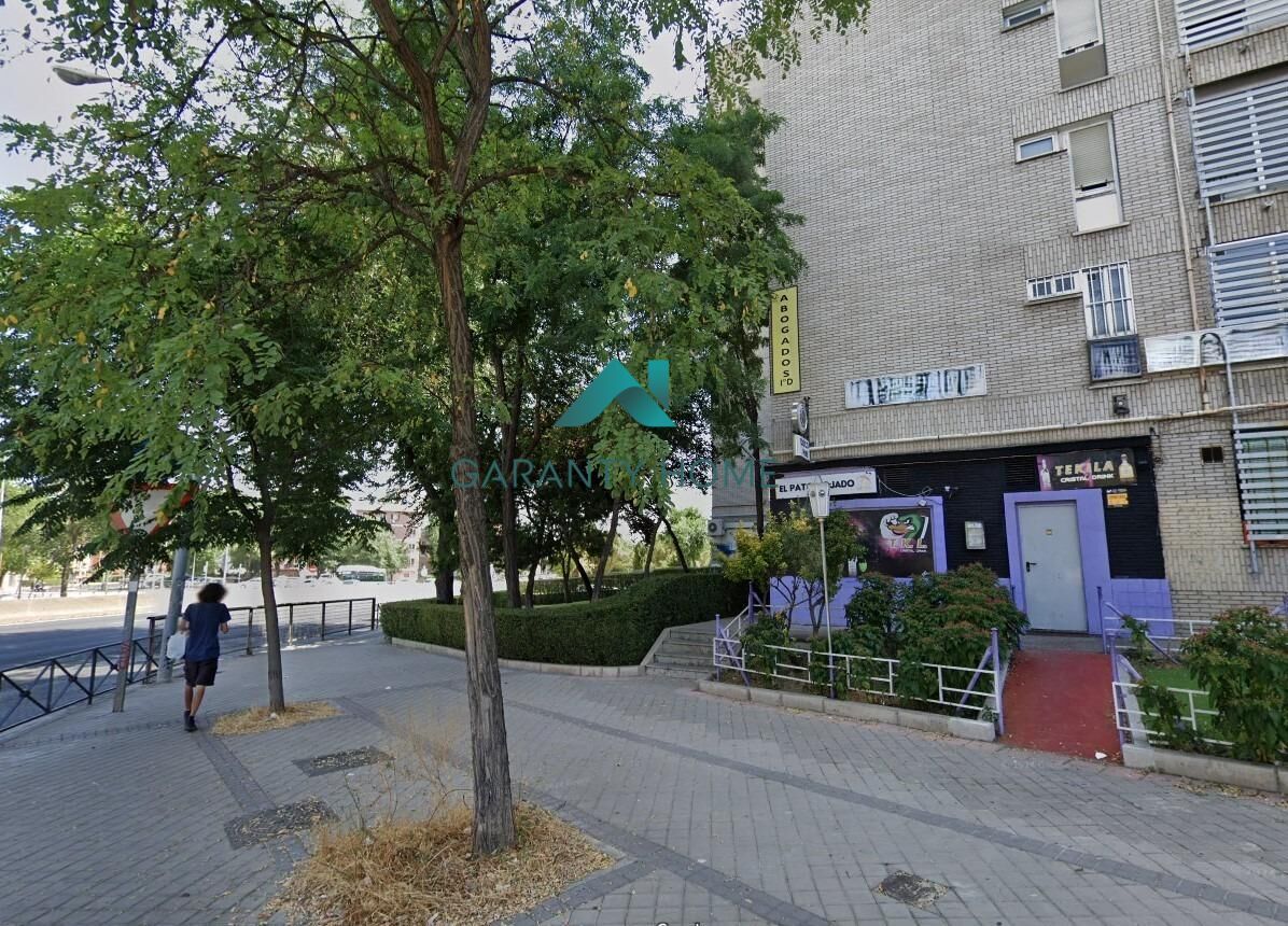 Exterior view of Premises to rent in  Madrid Capital  with Air Conditioner