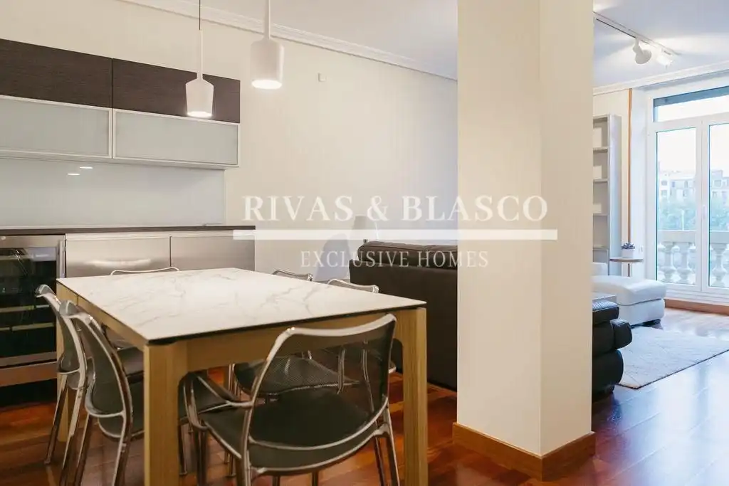 Cuina de Apartament de lloguer en Donostia - San Sebastián  amb Aire condicionat, Calefacció i Moblat