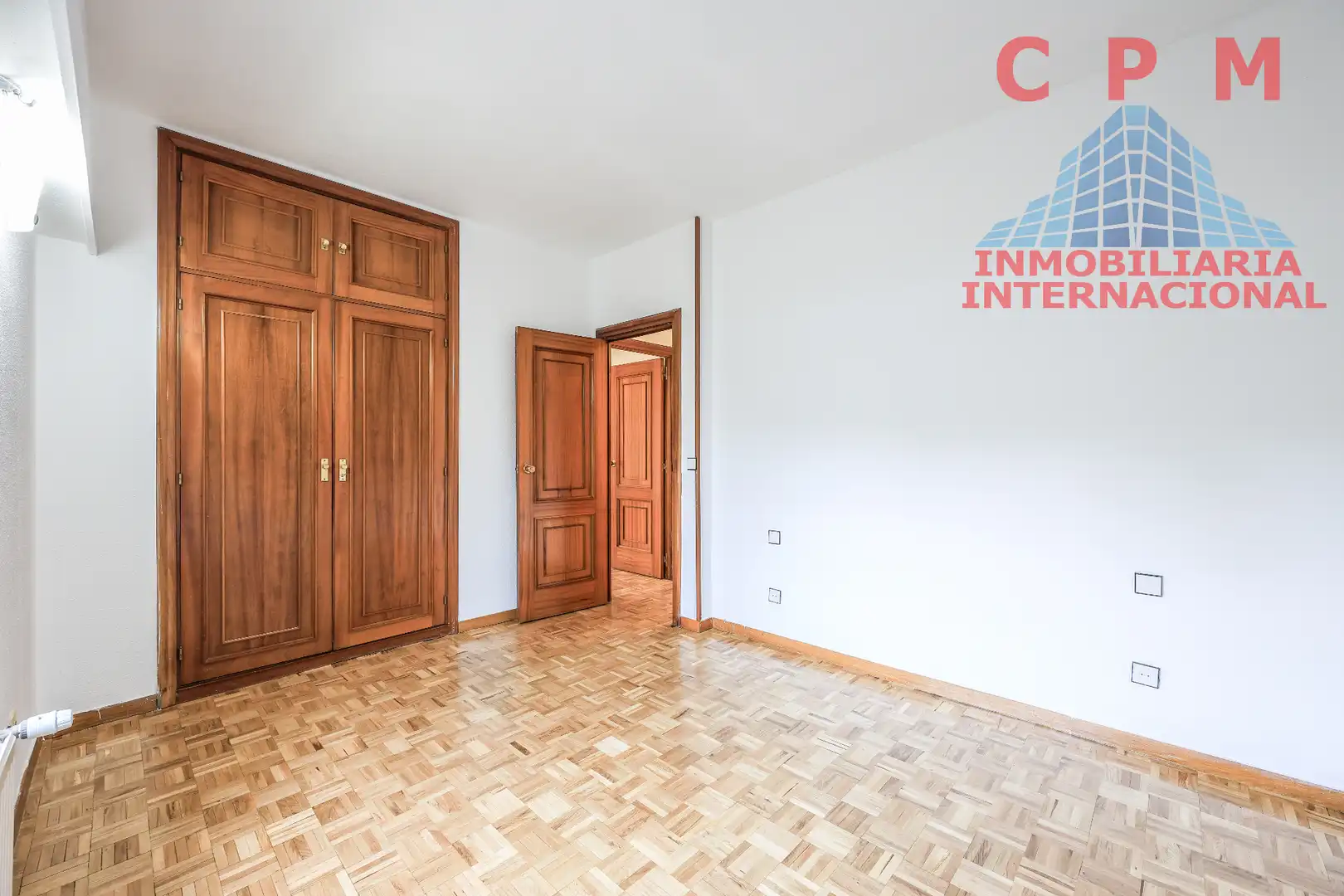 Bedroom of Flat for rent in Fuencarral - El Pardo