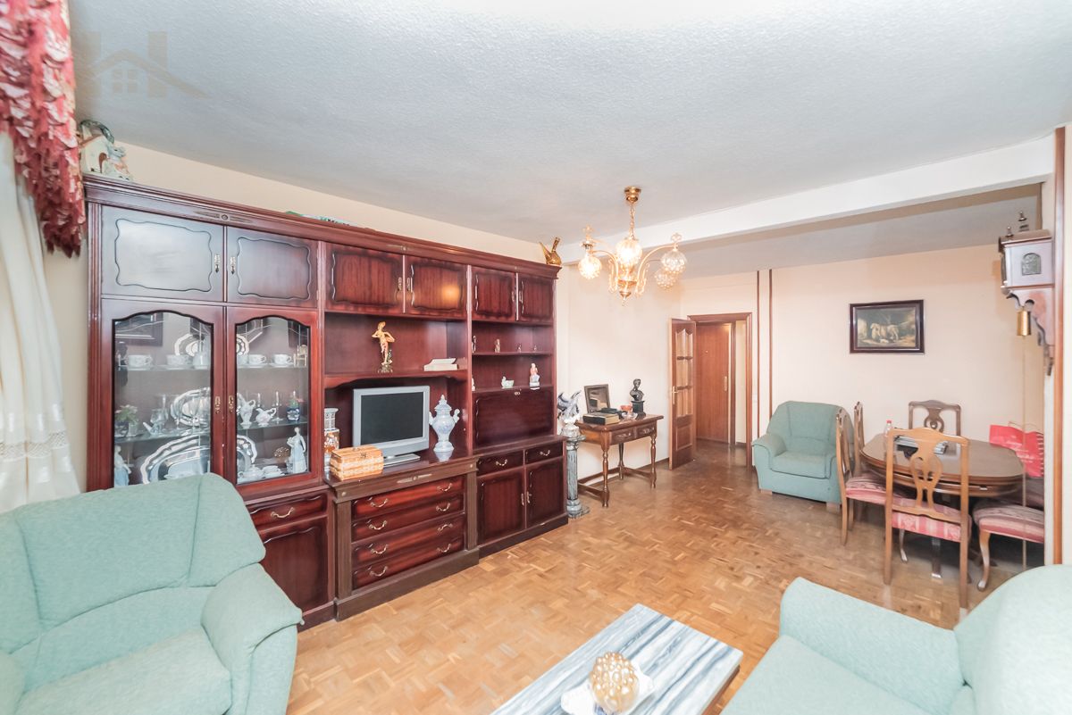 Sala de estar de Piso en venta en Móstoles con Terraza y Balcón