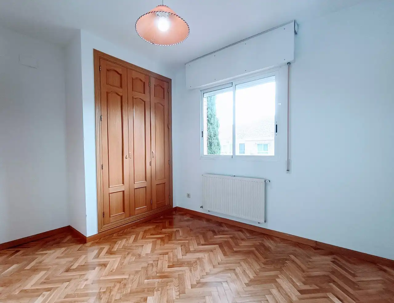 Dormitori de Casa o xalet de lloguer en Villaviciosa de Odón amb Calefacció, Parquet i Forn