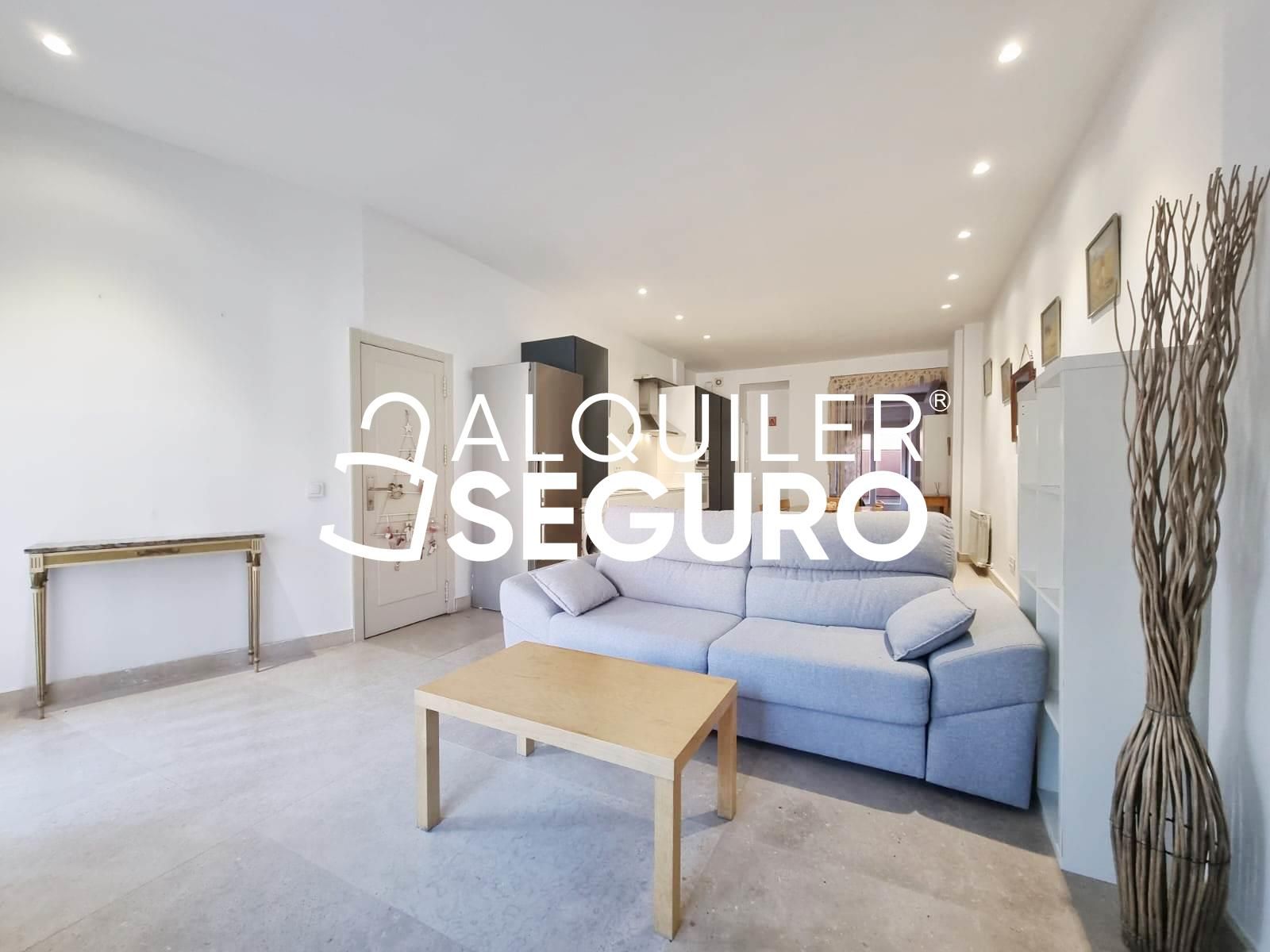 Wohnzimmer von Wohnung miete in Navarredonda y San Mamés mit Heizung, Terrasse und Möbliert